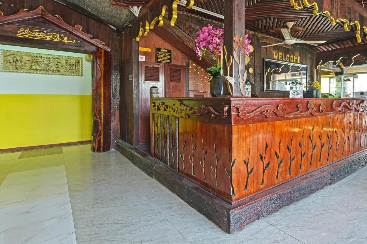 Super Oyo Capital O 90659 Raintown Timbers Hotel Taiping Buitenkant foto