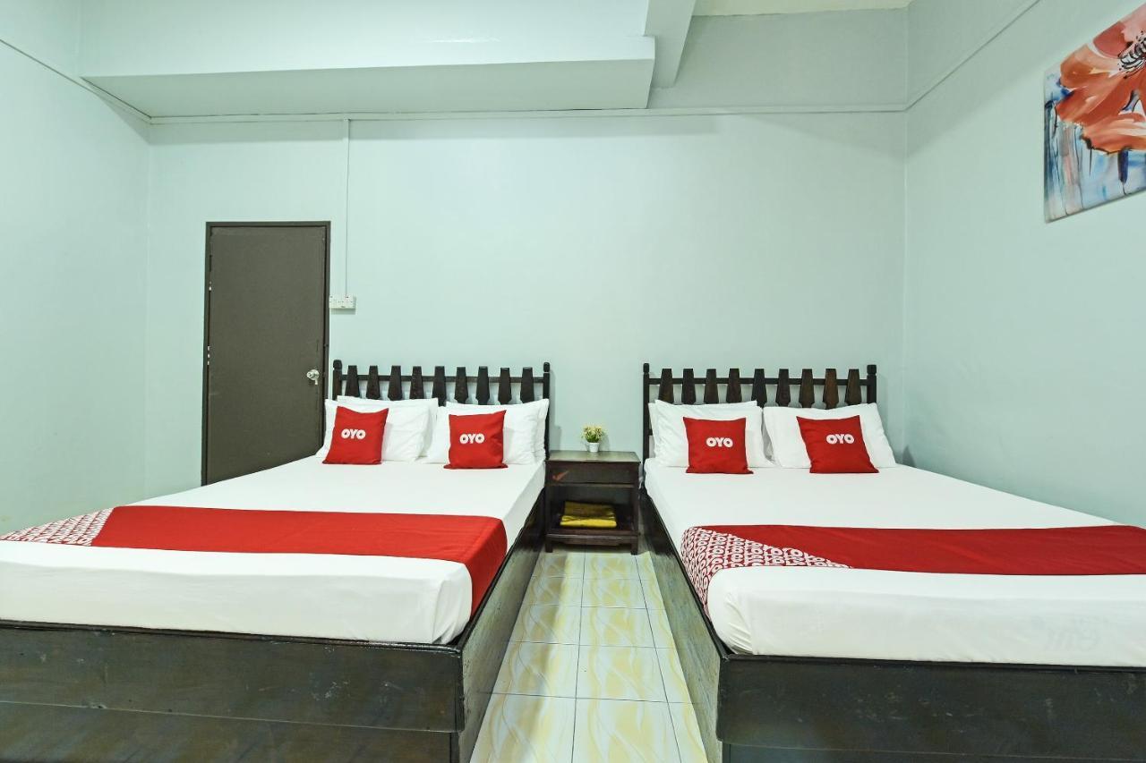 Super Oyo Capital O 90659 Raintown Timbers Hotel Taiping Buitenkant foto