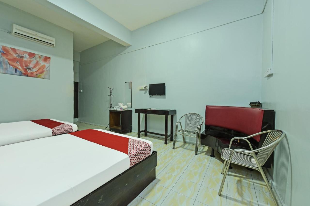 Super Oyo Capital O 90659 Raintown Timbers Hotel Taiping Buitenkant foto