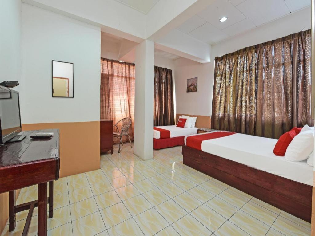 Super Oyo Capital O 90659 Raintown Timbers Hotel Taiping Buitenkant foto