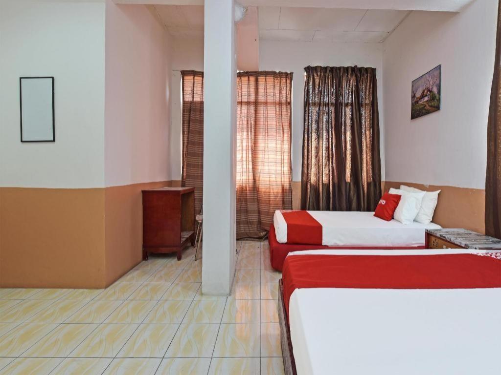 Super Oyo Capital O 90659 Raintown Timbers Hotel Taiping Buitenkant foto